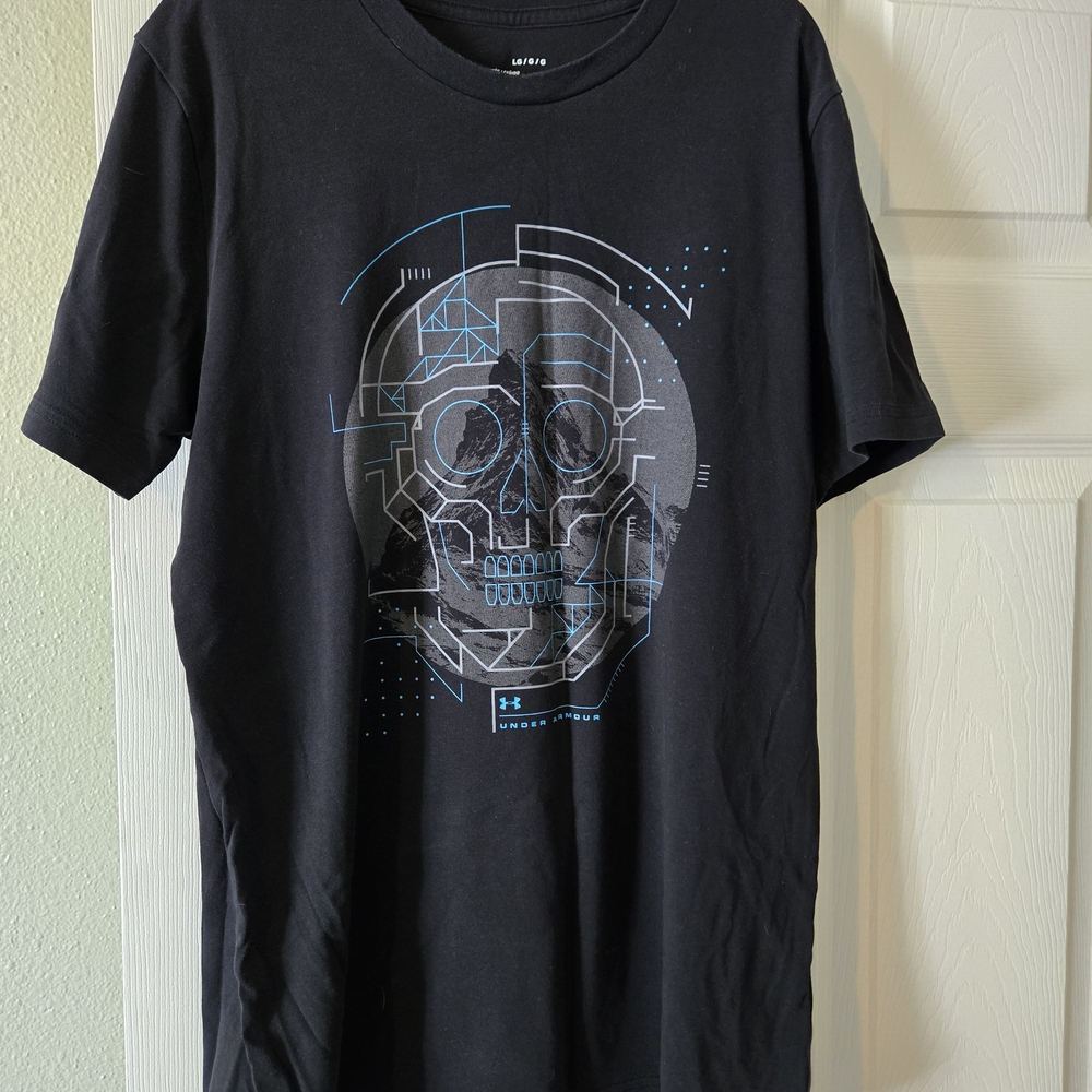 Under Armour Black Skull Graphic Tee